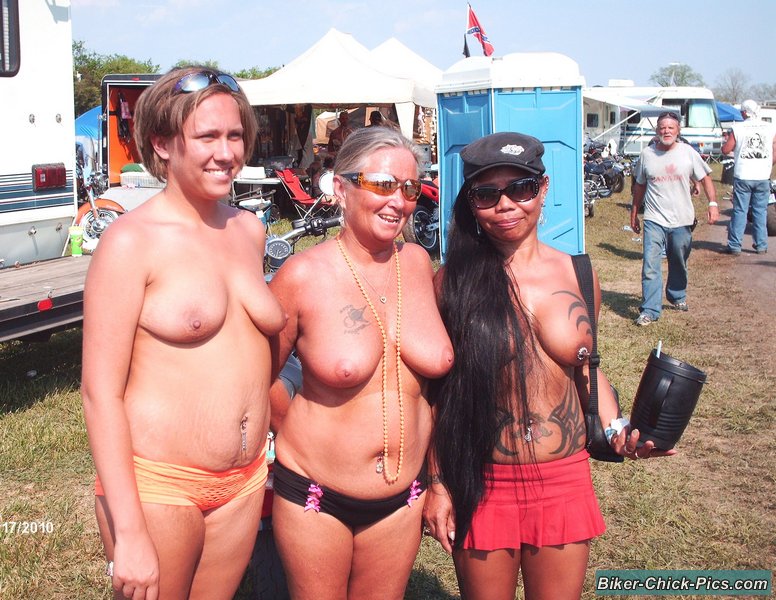 Biker Women Porn - Nude Women At Biker Rally - PORN PHOTO
